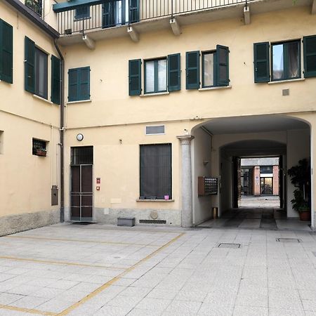 Comecasa Bright Terraced Apartment In Porta Romana Vicino Clinica Mangiagalli Milano Eksteriør bilde
